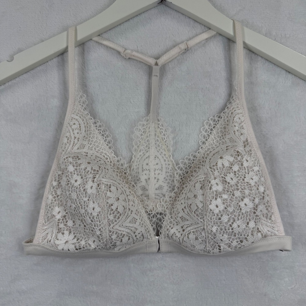 Victorias Secret Body‎ by Victoria Lace Racerback Bralette Front Clasp Cream M
